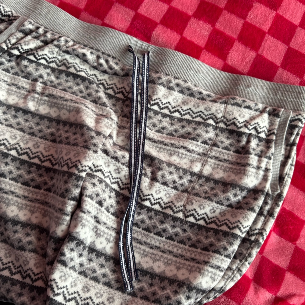 Gray & white fleece long sleeve lounge set with drawstring pants - Picture 9 of 15